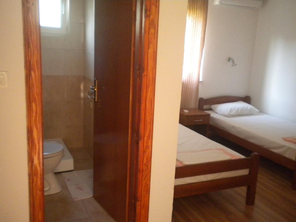 Pansion Crnjac Hotel Međugorje Kamer foto