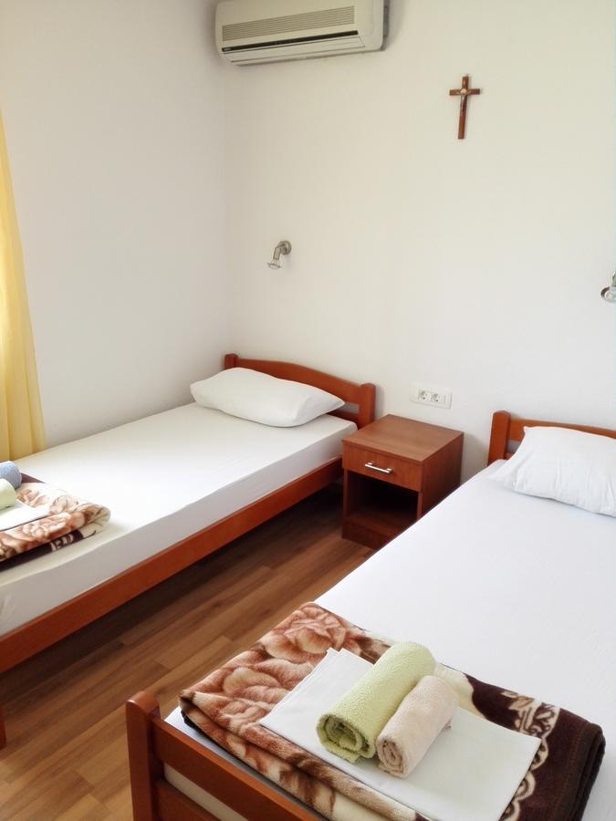 Pansion Crnjac Hotel Međugorje Buitenkant foto
