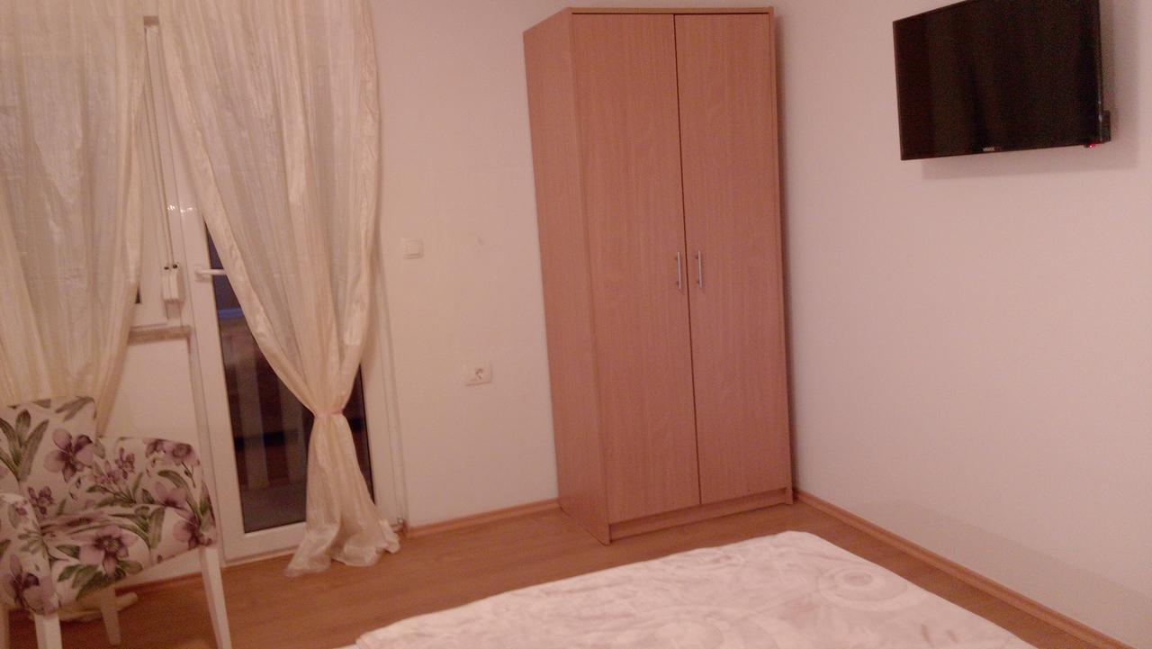 Pansion Crnjac Hotel Međugorje Buitenkant foto